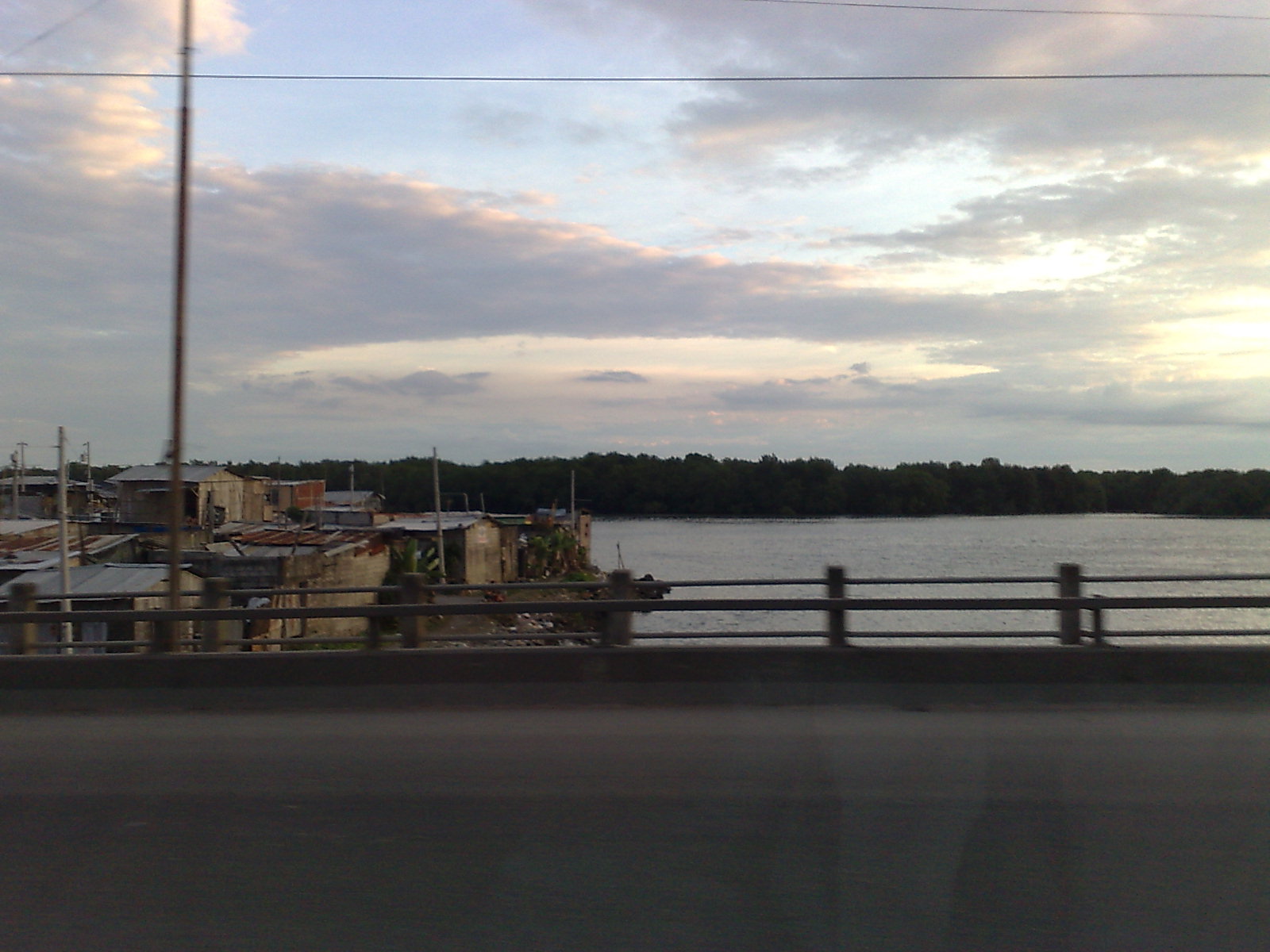 Rivier in Guayaquil 2 andere kant